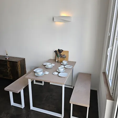 Galerie Leon アパート キッペンハイム